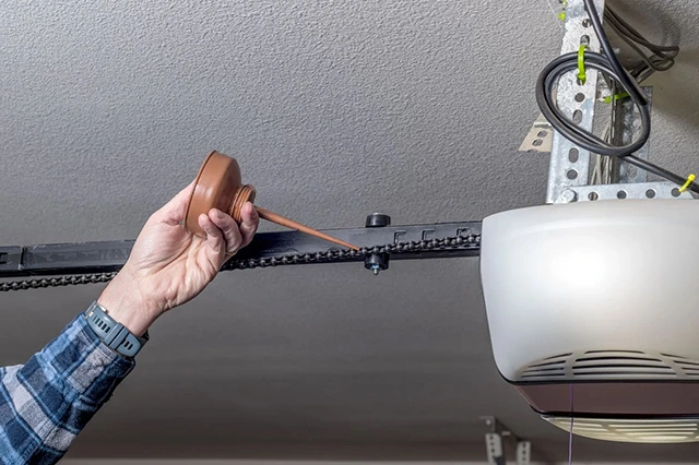 Excessive Noise 640 x 426-1